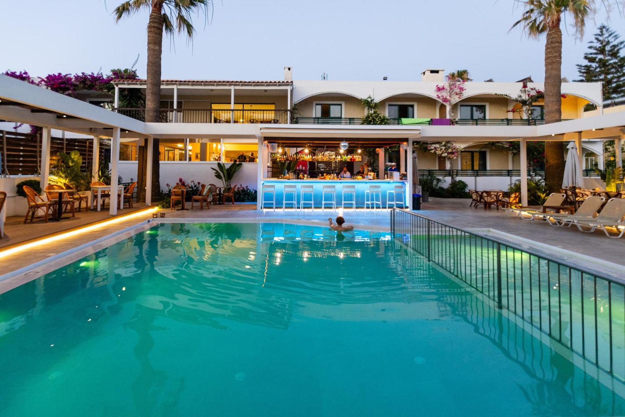 Trefon Hotel Apartments And Family Suites 플라타네스 외부 사진