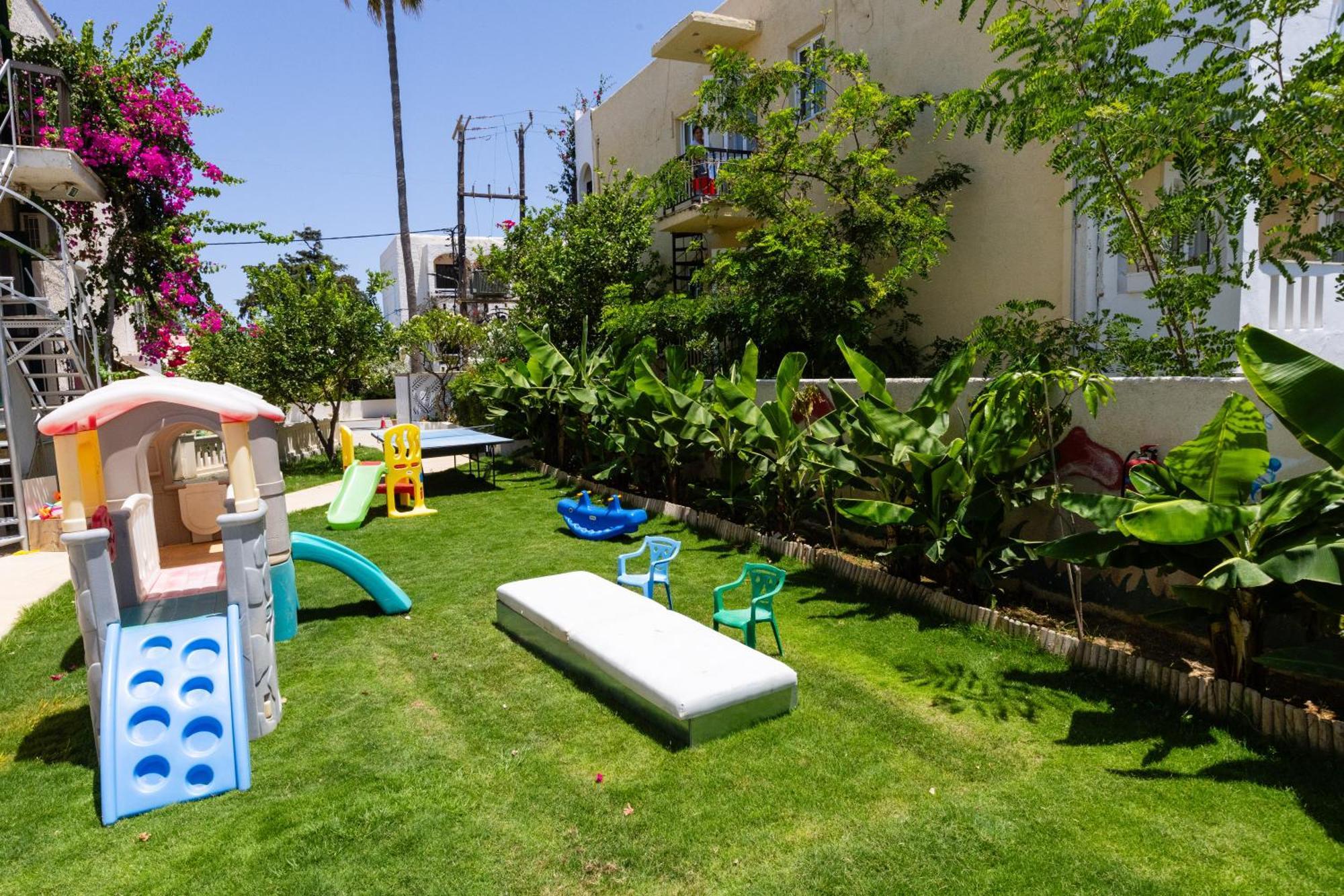 Trefon Hotel Apartments And Family Suites 플라타네스 외부 사진