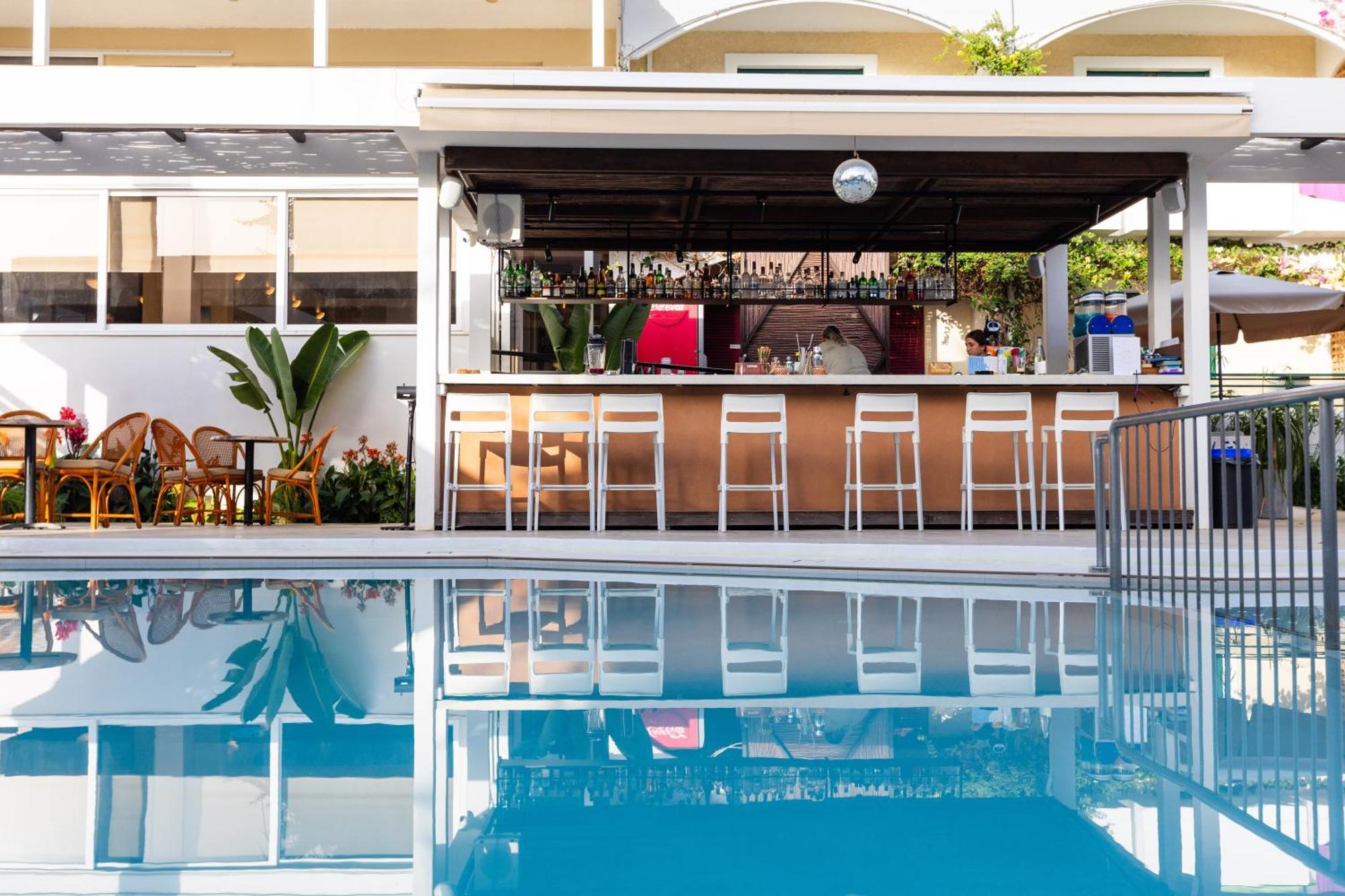 Trefon Hotel Apartments And Family Suites 플라타네스 외부 사진