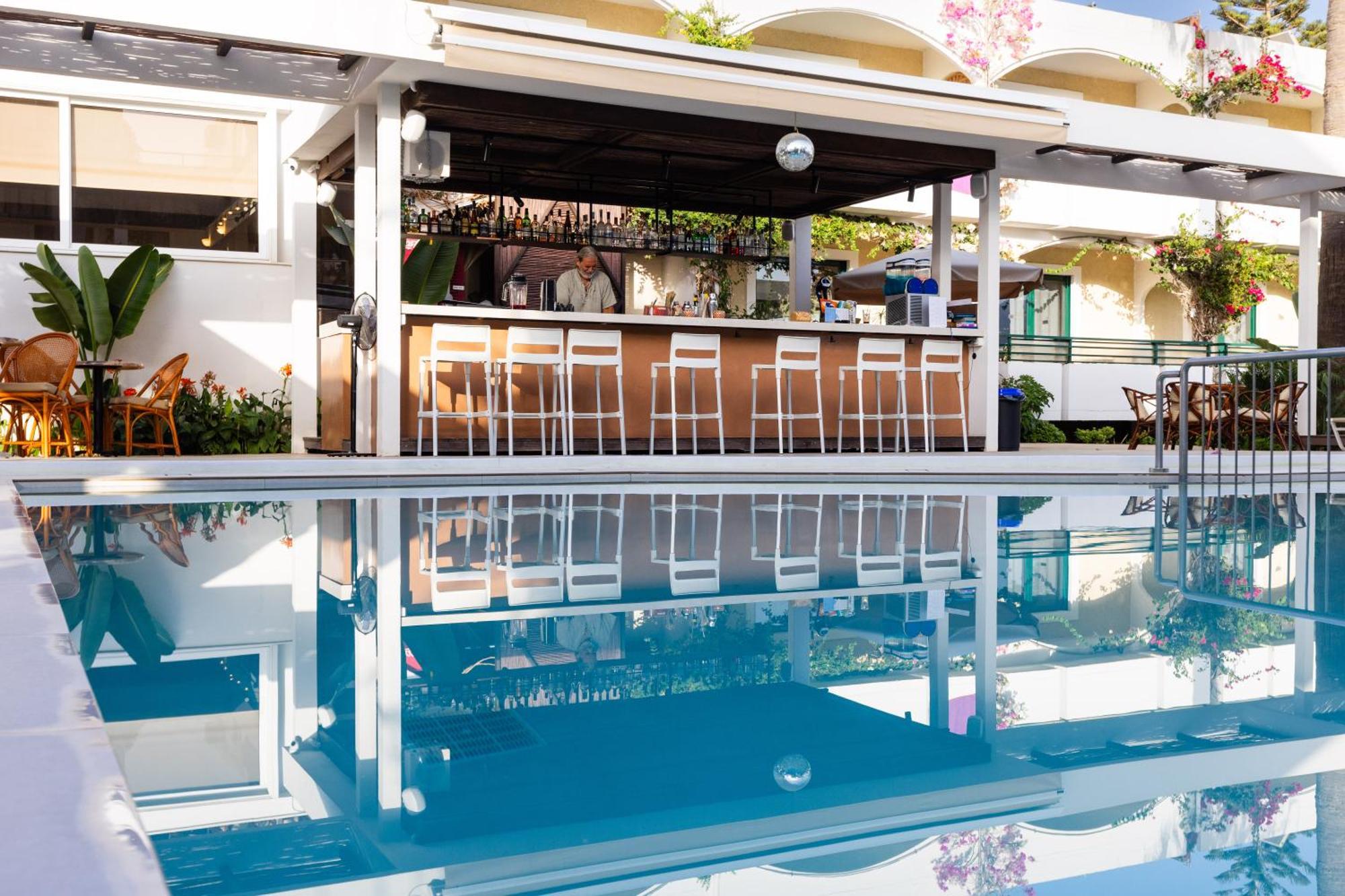 Trefon Hotel Apartments And Family Suites 플라타네스 외부 사진